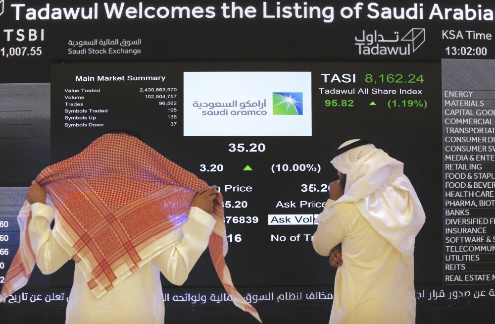 Gulf Stock Markets Rise on Fed Rate Cut Expectations