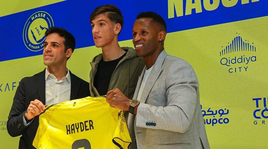 Saudi Al-Nasr Club Presents Iraqi Footballer