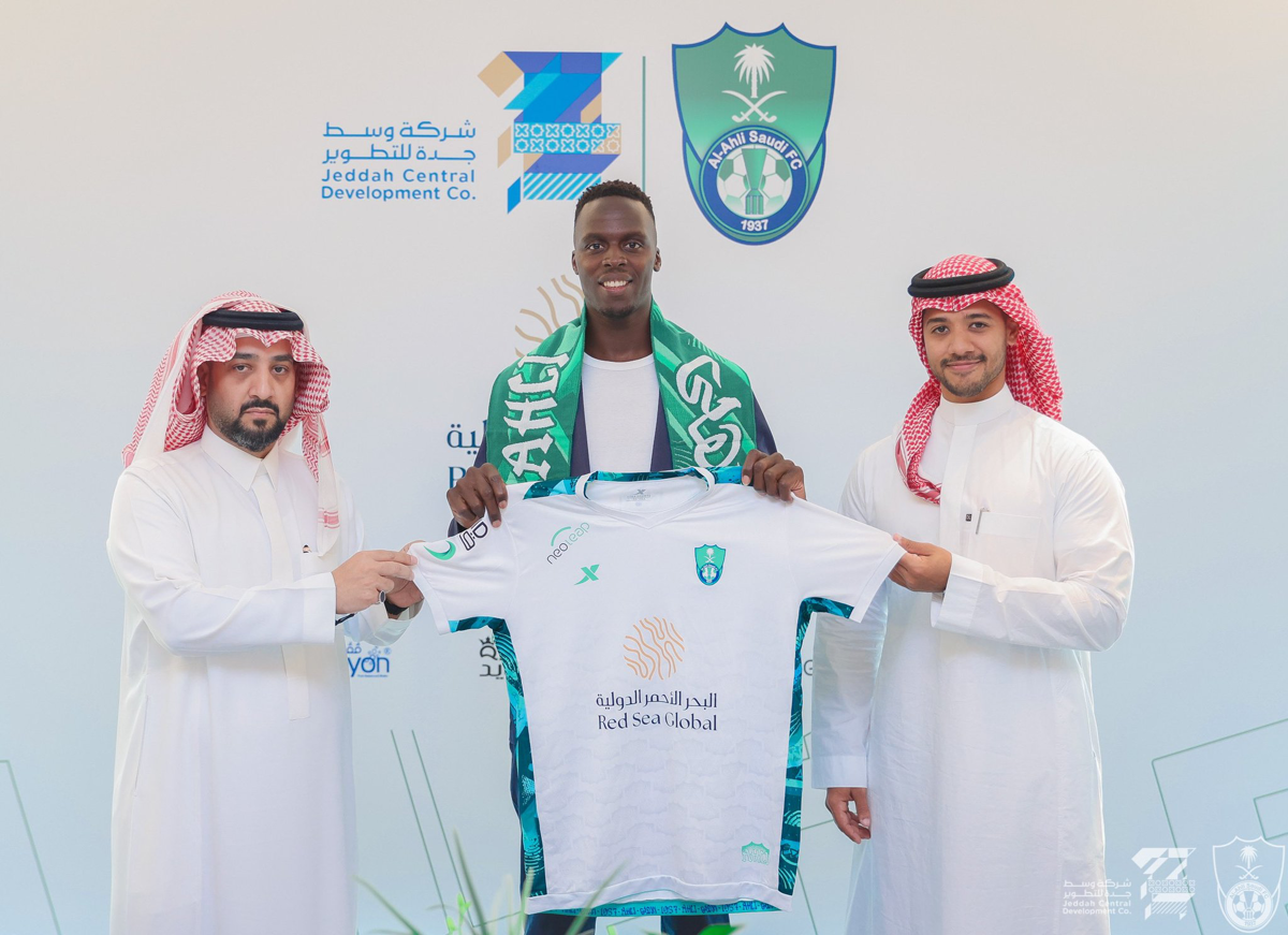 Al-Ahli Jeddah Extends Contract with Edouard Mendy