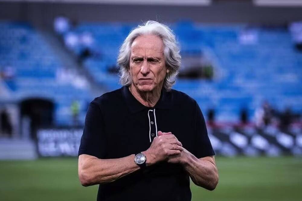 Delay in Announcement of Coach Dismissal at Al Hilal
