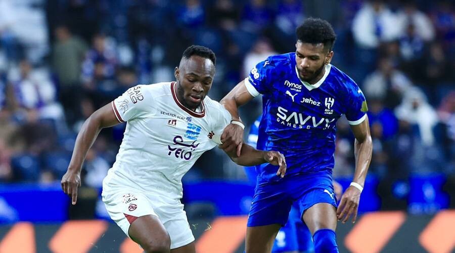 Al-Hilal vs Al-Kholood: A Title Race Showdown in Round 12