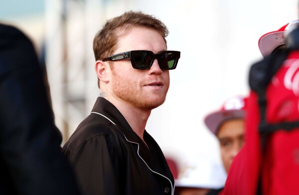 Canelo Álvarez to Face Terence Crawford in Riyadh
