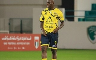 Balotelli leads Al-Ettifaq to victory