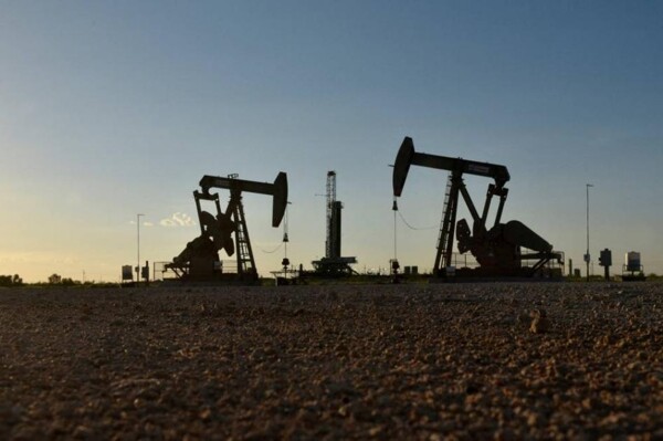 Prices of Oil Continue to Fall Due to OPEC Production Plans
