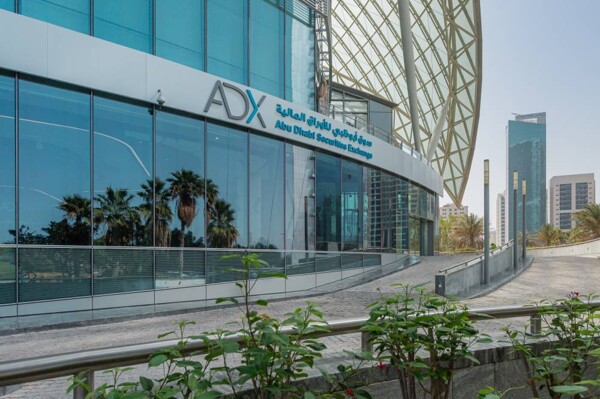 Gulf Stock Indices Close Mixed
