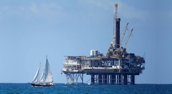Цены на нефть растут из-за неопределенности относительно решений центральных банков