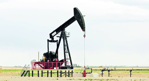 Цены на нефть марки Brent упали ниже $80 впервые с февраля