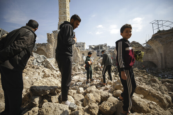 Saudi Arabia Hosts Arab Summit on Gaza