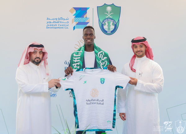 Al-Ahli Jeddah Extends Contract with Edouard Mendy
